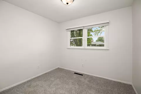 Bedroom - 362 S Barbara Dr, Kankakee, IL 60901 photo 1 of 6