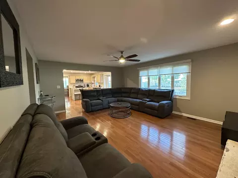 Living - 19211 Brompton Ct, Mokena, IL 60448 photo 5 of 8
