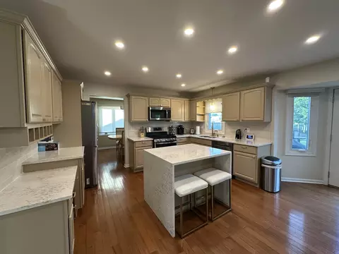 Kitchen - 19211 Brompton Ct, Mokena, IL 60448 photo 1 of 7