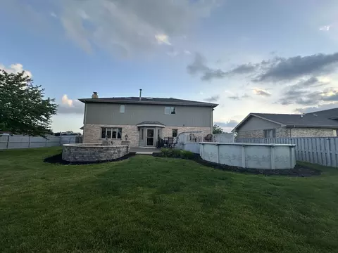 Exterior - 19211 Brompton Ct, Mokena, IL 60448 photo 14 of 17