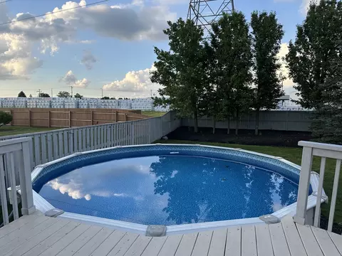 Exterior - 19211 Brompton Ct, Mokena, IL 60448 photo 9 of 17
