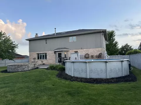 Exterior - 19211 Brompton Ct, Mokena, IL 60448 photo 15 of 17