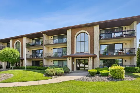 15229 Catalina Dr #3C, Orland Park, IL 60462