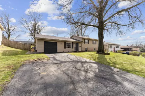 2425 W 46th St, Davenport, IA 52806