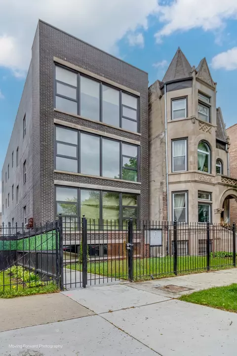 437 E 48th St, Chicago, IL 60615