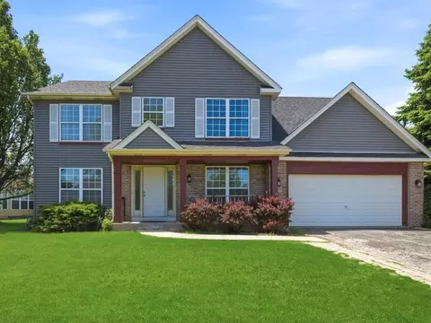 225 Parkside Ln, Oswego, IL 60543