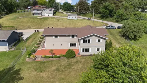 View/Area - 811 16th St, Fulton, IL 61252 photo 3 of 4