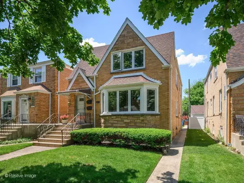 6038 N Austin Ave, Chicago, IL 60646