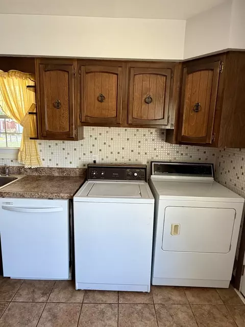 1331 S Pine St, Centralia, IL 62801 photo 4