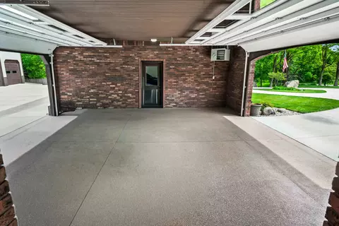 Exterior - 606 Harvey Rd, Downs, IL 61736 photo 18 of 19