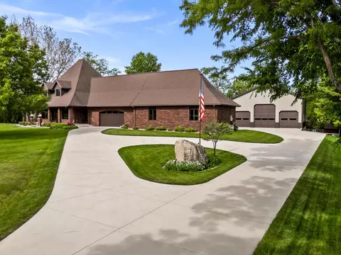 Exterior - 606 Harvey Rd, Downs, IL 61736 photo 7 of 19