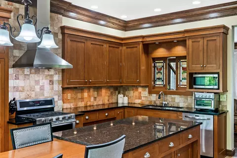 Kitchen - 606 Harvey Rd, Downs, IL 61736 photo 3 of 10