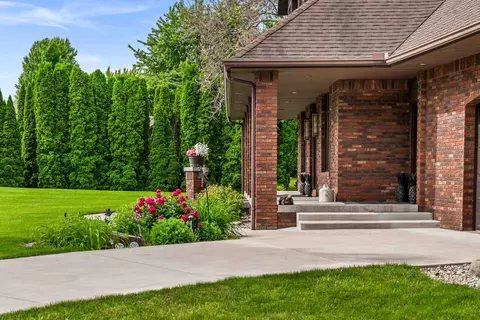 Exterior - 606 Harvey Rd, Downs, IL 61736 photo 6 of 19