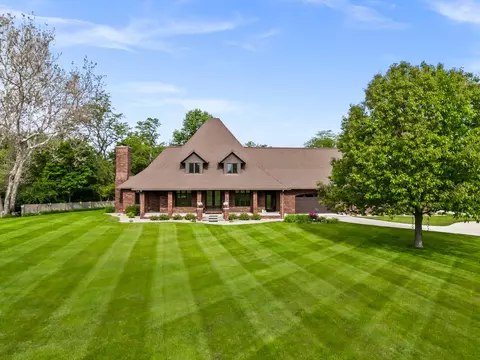 606 Harvey Rd, Downs, IL 61736