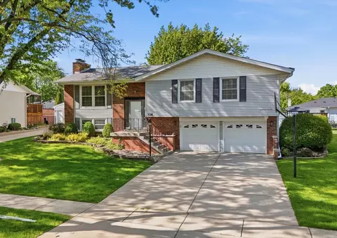 516 Janine Ln, Schaumburg, IL 60193