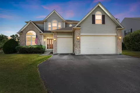 1759 Napa Suwe Ln, Wauconda, IL 60084