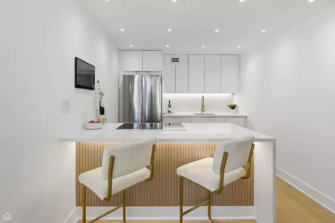 Kitchen - 100 E Walton St #36D, Chicago, IL 60611 photo 2 of 4