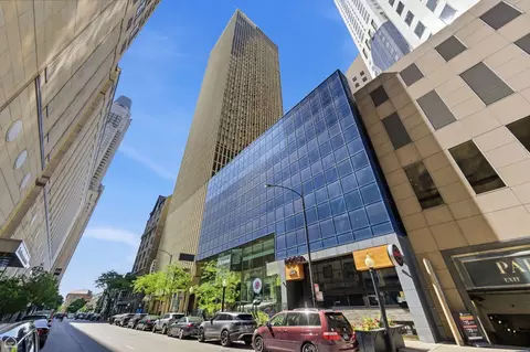 100 E Walton St #36D, Chicago, IL 60611