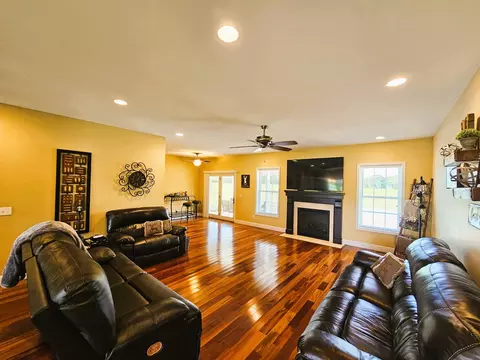 Other - 17619 E Angling Rd, Mount Vernon, IL 62864 photo 2 of 8