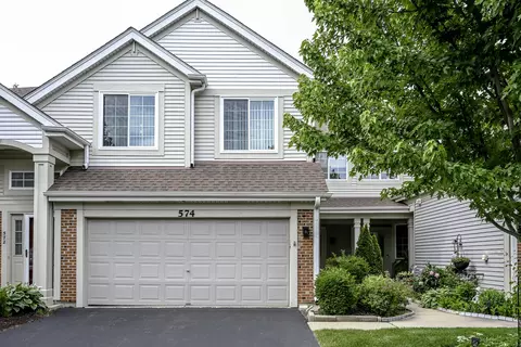 574 E Thornhill Ln, Palatine, IL 60074
