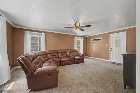 Living - 1206 E Main St, Clinton, IL 61727 photo 3 of 3