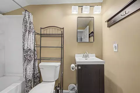 Bath - 1206 E Main St, Clinton, IL 61727 photo 3 of 5