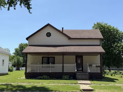 1206 E Main St, Clinton, IL 61727