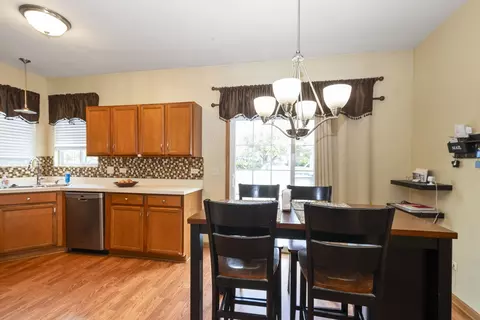 6301 Southridge Dr, Plainfield, IL 60586 photo 4
