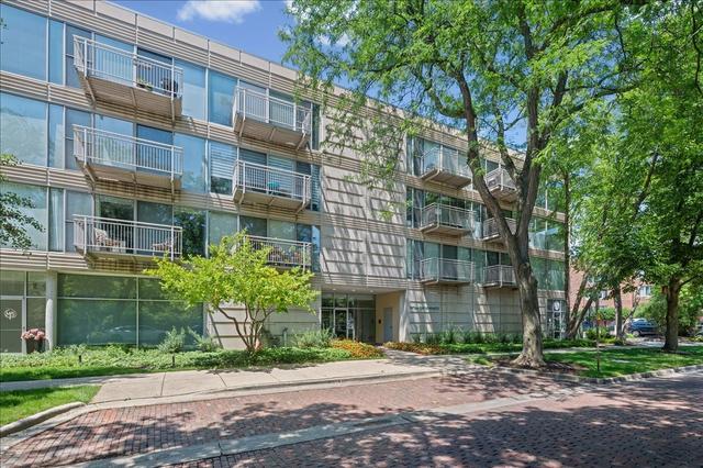 705 11th St #316, Wilmette, IL 60091