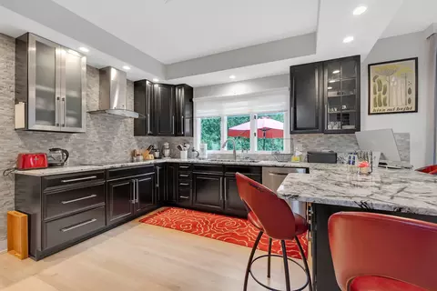Kitchen - 902 Doral Dr, Bartlett, IL 60103 photo 3 of 3