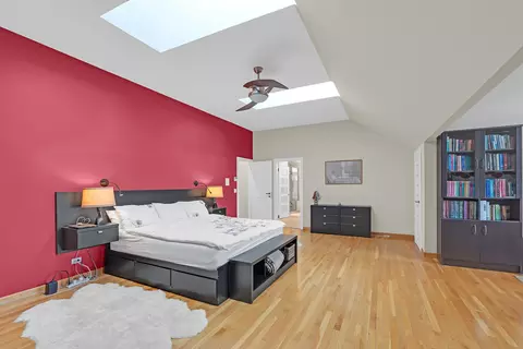 Bedroom - 902 Doral Dr, Bartlett, IL 60103 photo 5 of 5