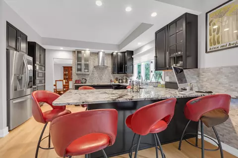 Kitchen - 902 Doral Dr, Bartlett, IL 60103 photo 1 of 3