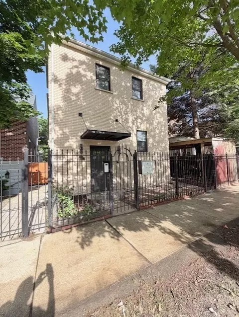 1427 N Lawndale Ave, Chicago, IL 60651