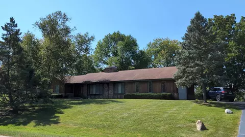 20450 N Meadow Ln, Deer Park, IL 60010