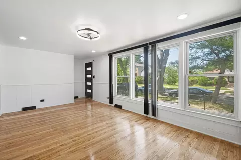 Living - 1145 E 90th St, Chicago, IL 60619 photo 1 of 4