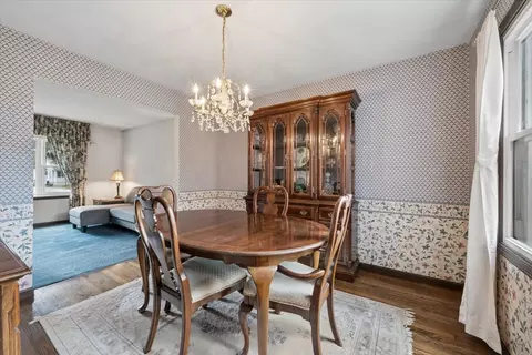 Dining - 1699 Harding Rd, Northfield, IL 60093 photo 2 of 3