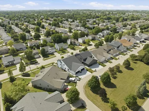 View/Area - 1523 Belclare Rd, Normal, IL 61761 photo 5 of 6
