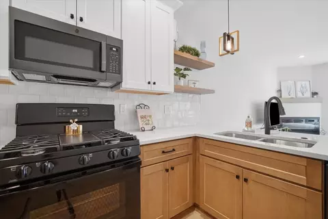 Kitchen - 1523 Belclare Rd, Normal, IL 61761 photo 3 of 4