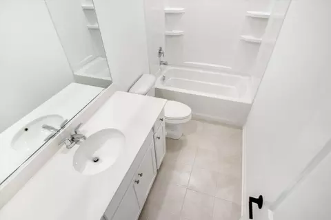 Bath - 25449 W Alabaster Cir, Plainfield, IL 60544 photo 4 of 4