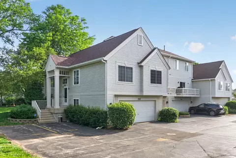 352 New Haven Dr #352, Cary, IL 60013