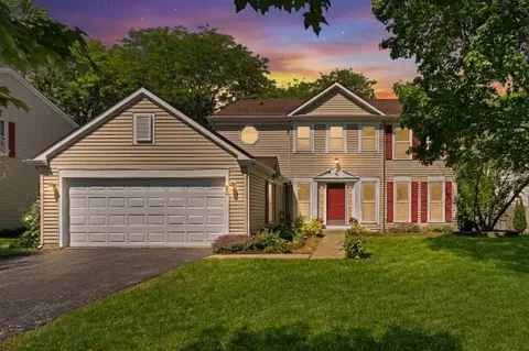 90 Southfield Dr, Vernon Hills, IL 60061