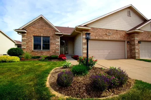 5260 Friendship Dr #5260, Davenport, IA 52804