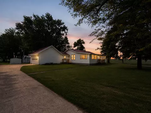 Exterior - 3849 E 22nd Rd, Serena, IL 60549 photo 11 of 11