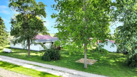 Exterior - 3849 E 22nd Rd, Serena, IL 60549 photo 8 of 11