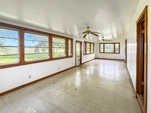 Exterior - 3849 E 22nd Rd, Serena, IL 60549 photo 4 of 11
