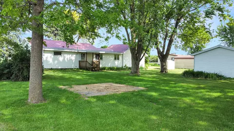 Exterior - 3849 E 22nd Rd, Serena, IL 60549 photo 3 of 11