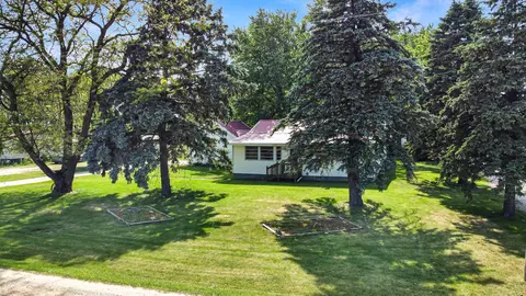 Exterior - 3849 E 22nd Rd, Serena, IL 60549 photo 10 of 11