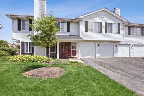 7921 Knottingham Cir #A, Darien, IL 60561