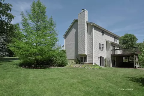 Exterior - 841 Hemlock Dr, Sleepy Hollow, IL 60118 photo 4 of 6