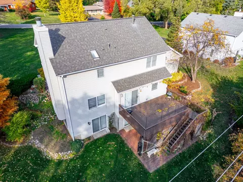 View/Area - 841 Hemlock Dr, Sleepy Hollow, IL 60118 photo 4 of 9
